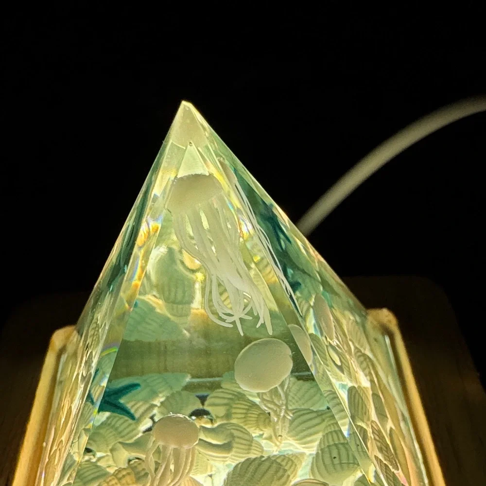 Aquarium Pyramid Night Light